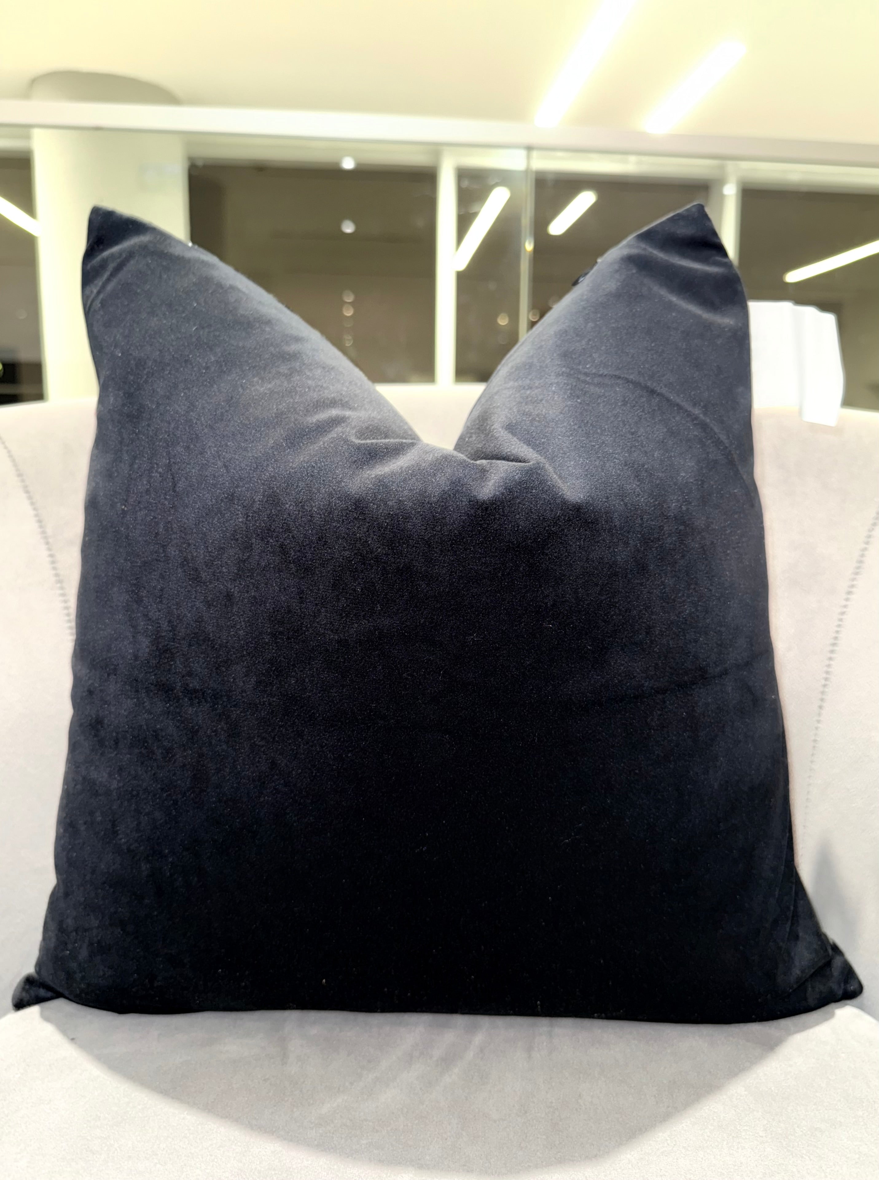 Monstera Leaf Velvet Throw Pillow