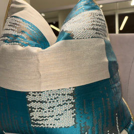 Geometric Pattern Throw Pillow