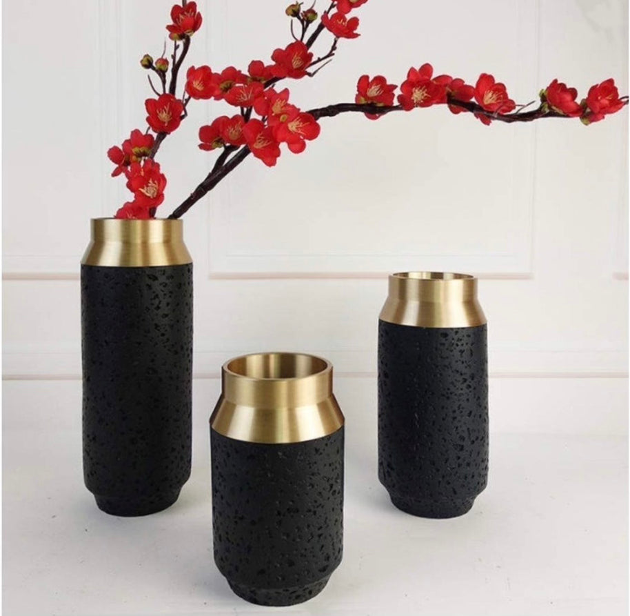 Noir Luxe Vase